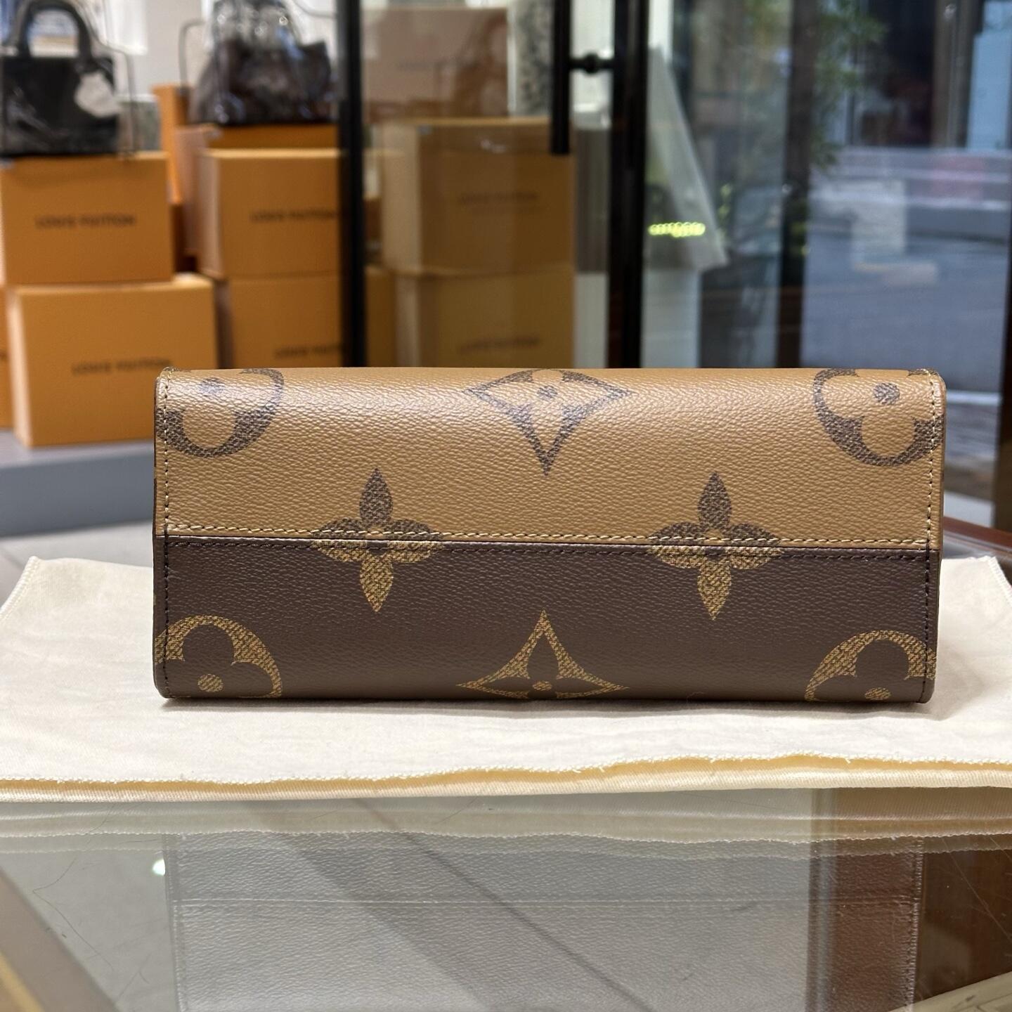 Quiet Luxury Classic Monogram Reversible Two-Tone Handbag