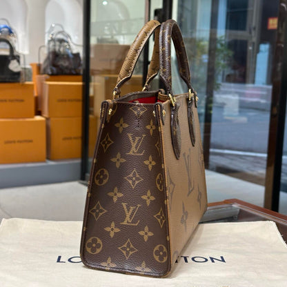 Quiet Luxury Classic Monogram Reversible Two-Tone Handbag