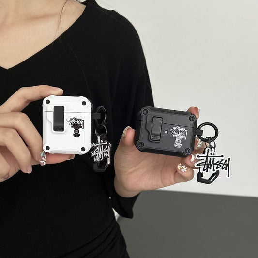 Streetwear-inspireret robust AirPods-etui med karabinhageclips