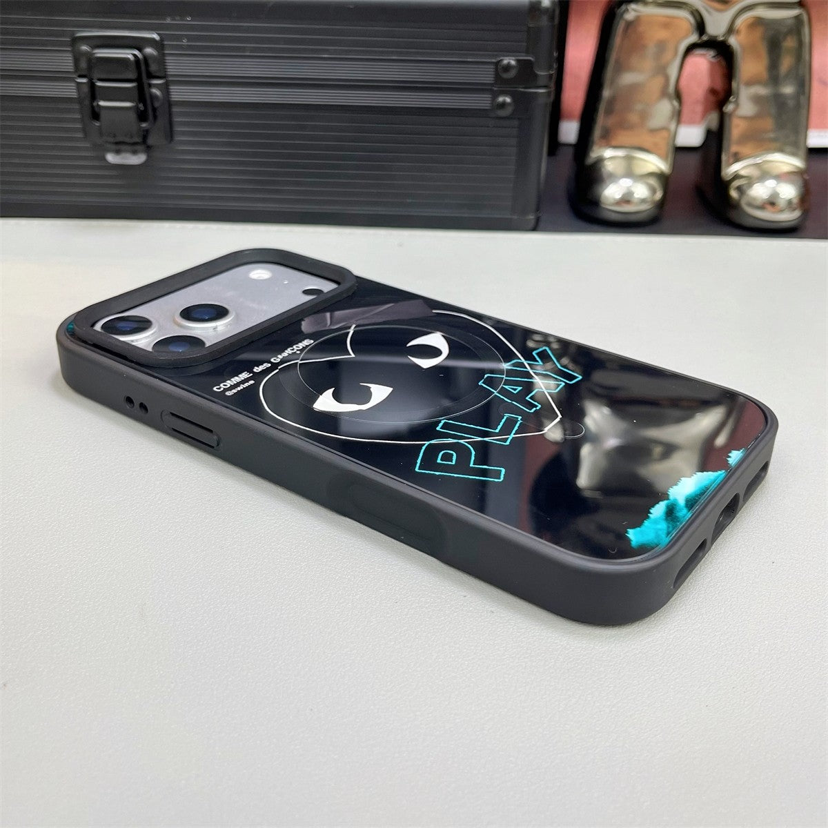 حافظة iPhone بتصميم قلب x MagSafe