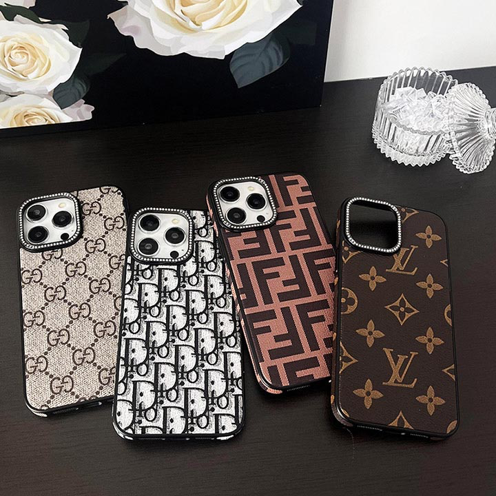 حافظة هاتف iPhone محيطة بنسيج فاخر لامع