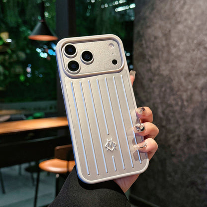 Custodia per iPhone con armatura metallica a coste: protezione elegante ispirata al viaggio