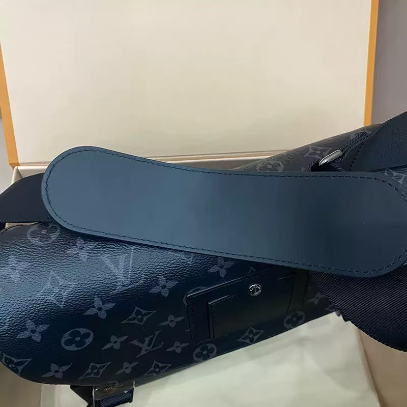 Fashionable and Trendy  Messenger Bag