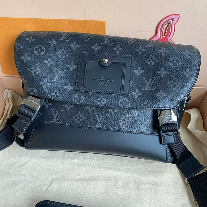 Fashionable and Trendy  Messenger Bag
