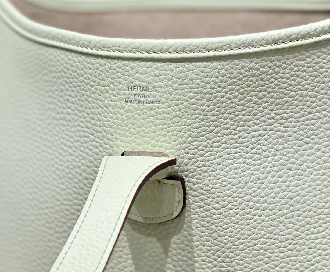 Cutout Detail Crossbody Bag
