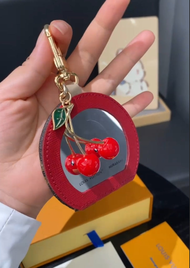 1V key chain-702