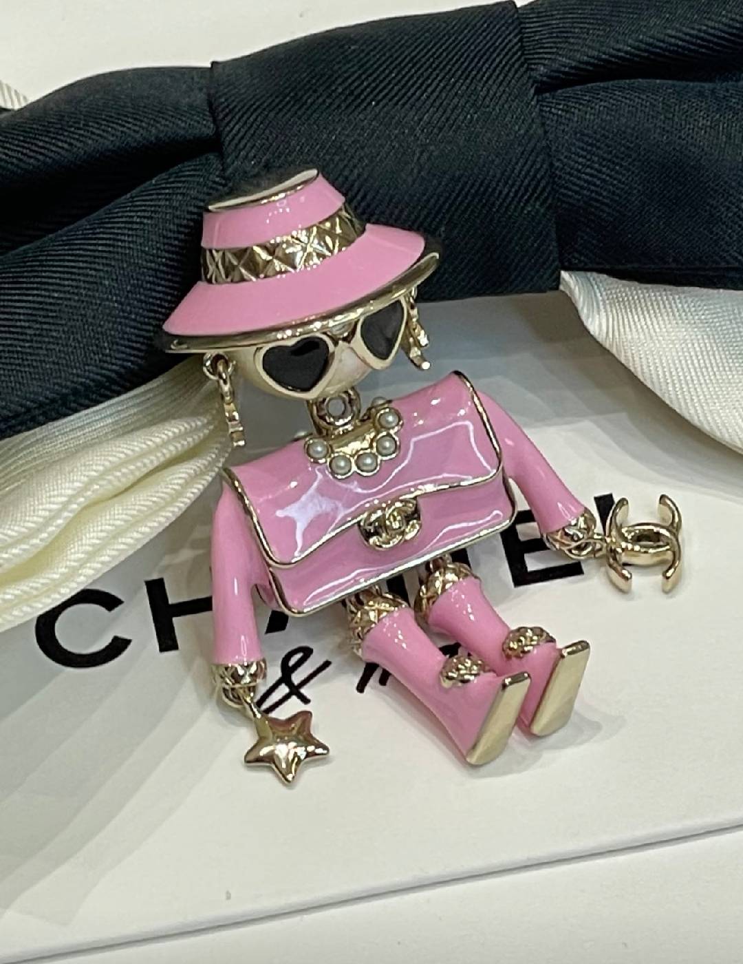 Limited New Pink Edition Luxury Bag Pendant | Perfect Gift To Wow Your Friends