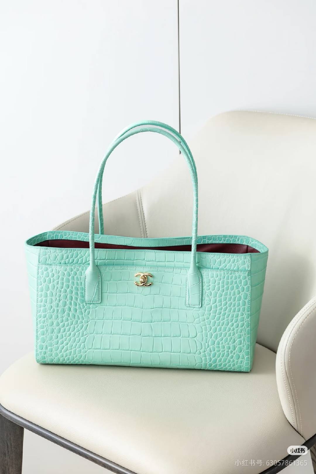 Luxury Full-Grain Leather Croc Embossed Large Capacity Work Tote