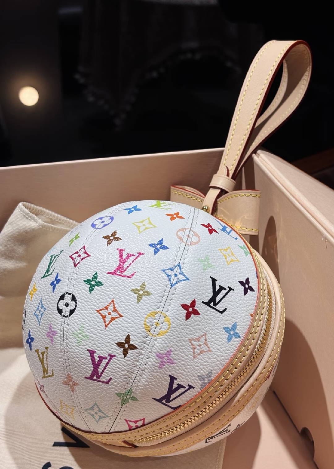 Limited Edition Koro Koro Clutch Spherical Clutch Bag