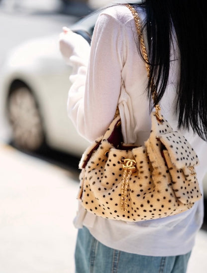 Elegant Heritage Bag for Timeless Style