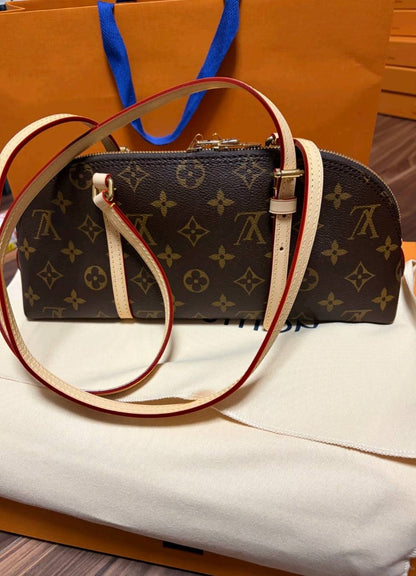 Minimal Quiet Luxury Daily Shoulder Bag