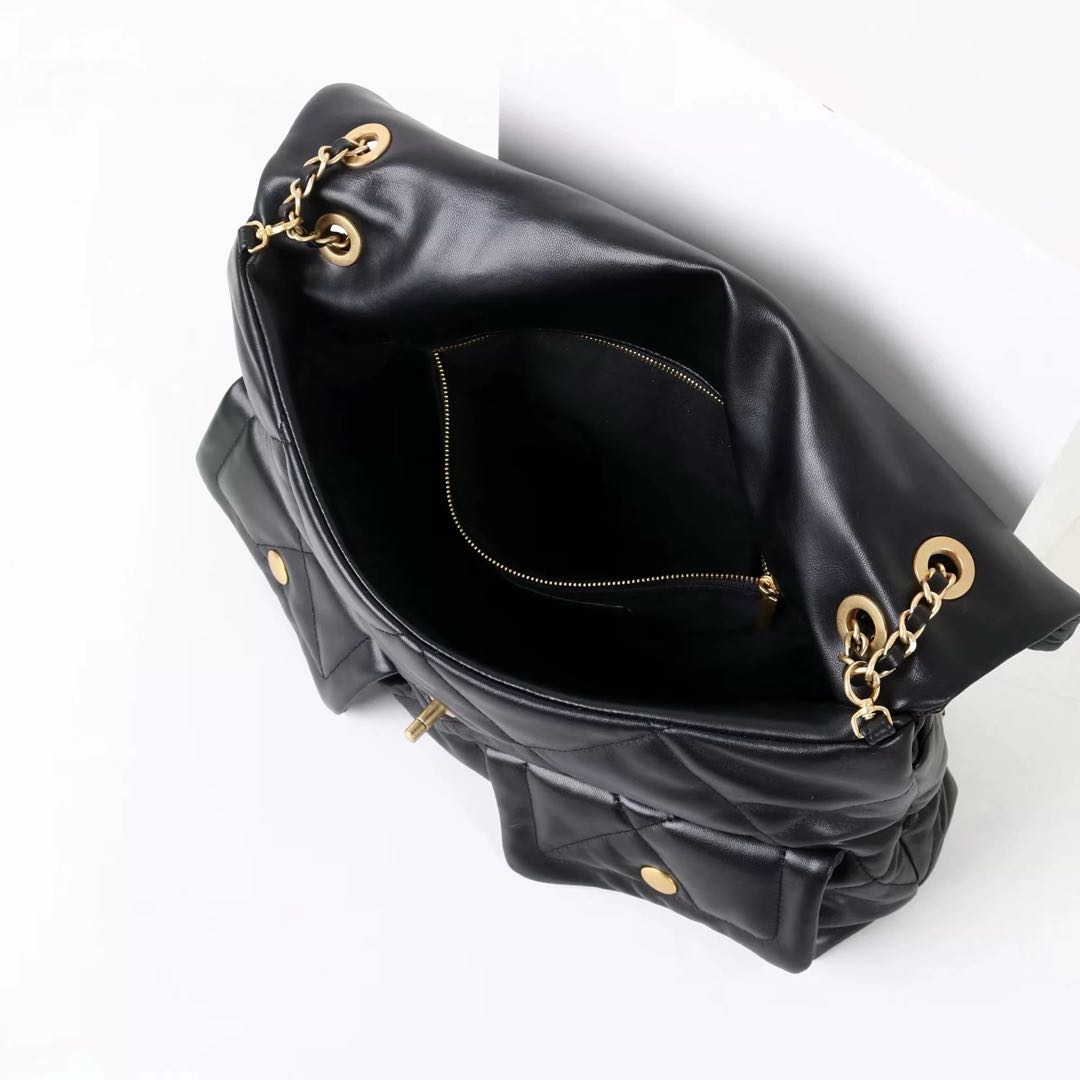 Quilted Cloud Chain Shoulder Bag