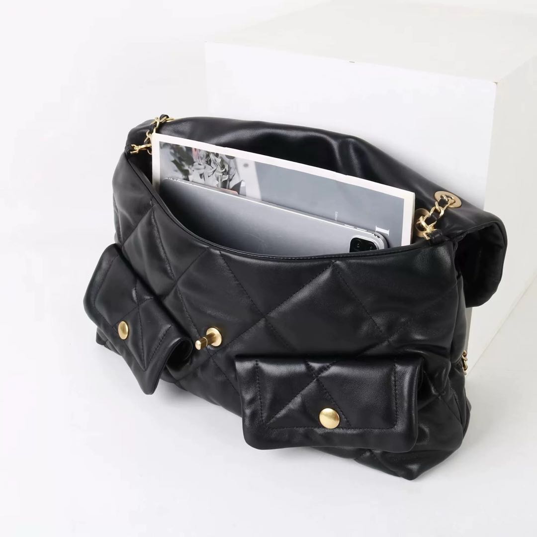 Quilted Cloud Chain Shoulder Bag