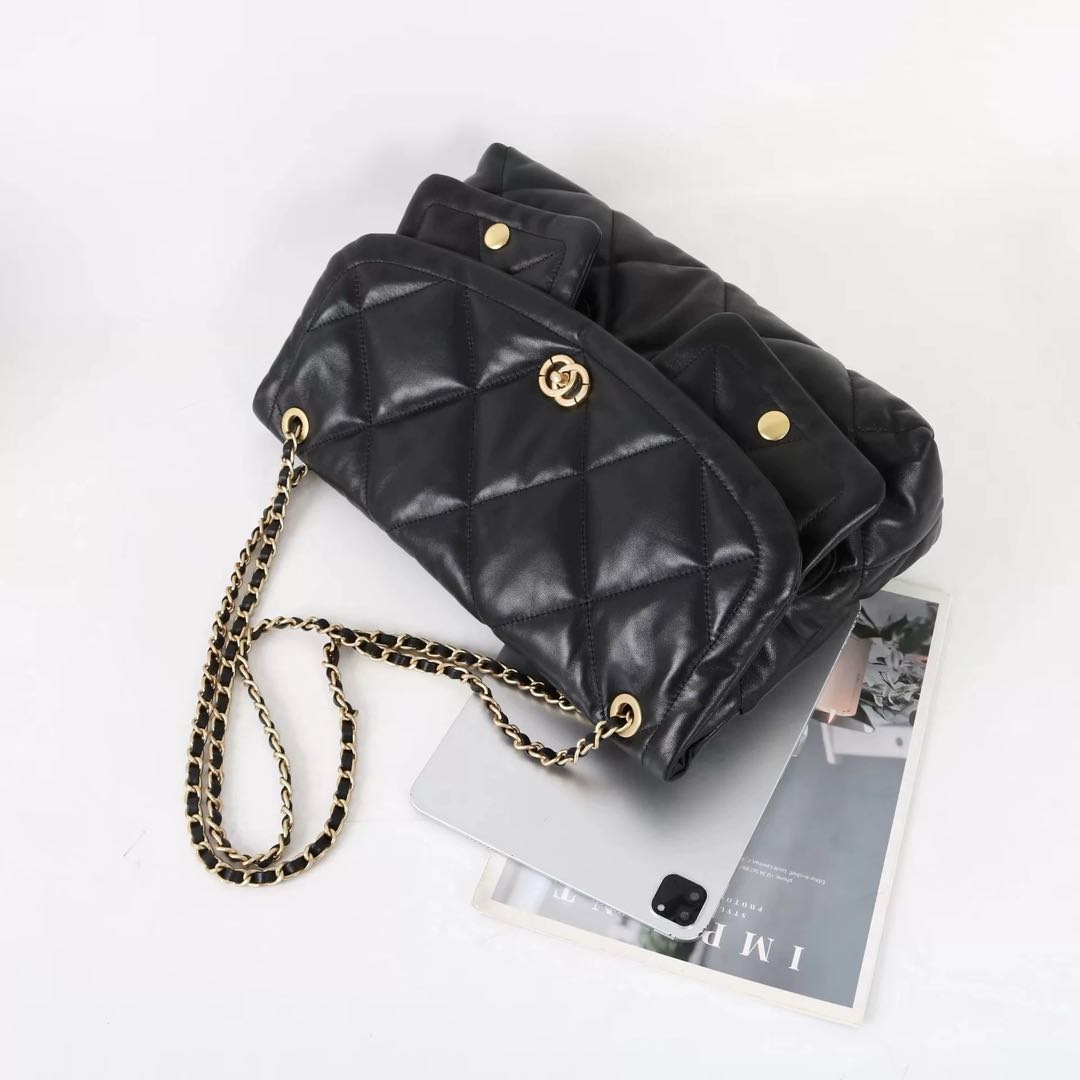 Quilted Cloud Chain Shoulder Bag