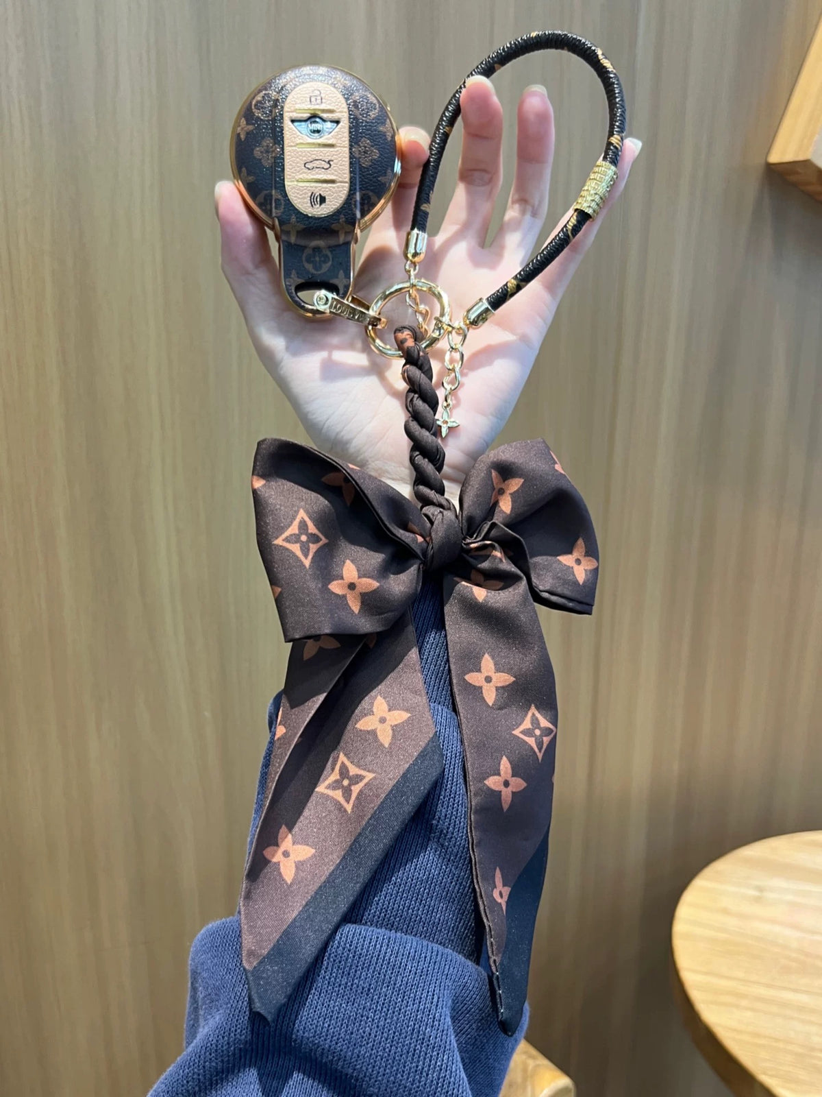 Vintage Print Bow Car Key Cover Set-BMW