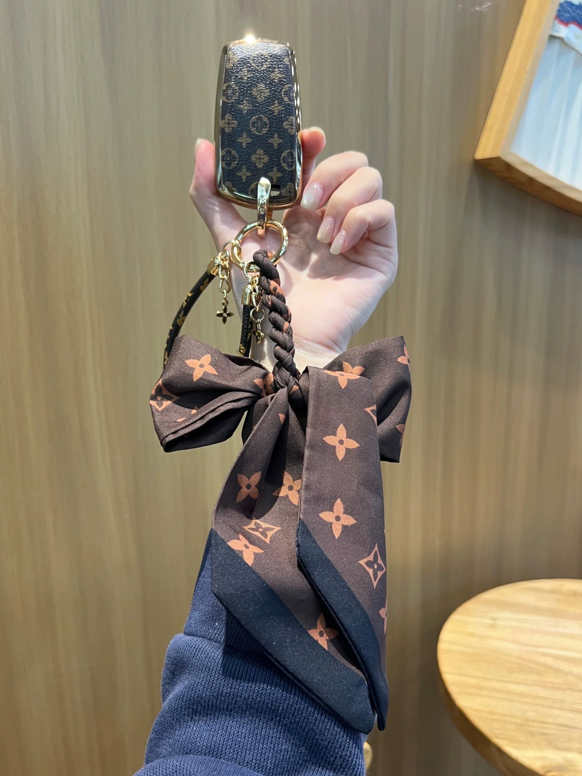 Vintage Print Bow Car Key Cover Set-BMW