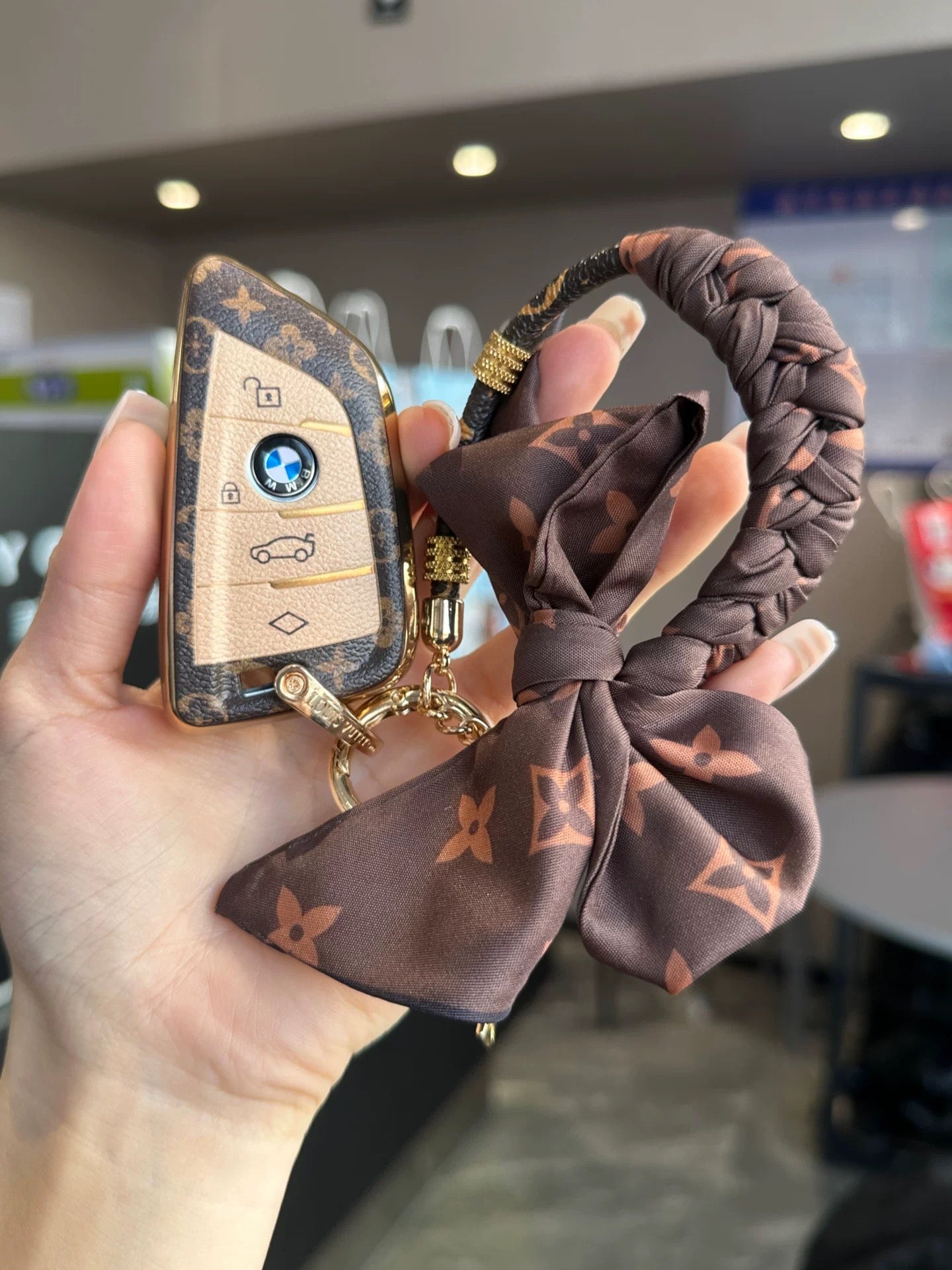 Vintage Print Bow Car Key Cover Set-BMW