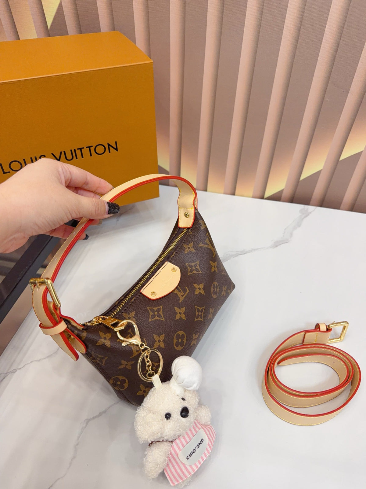 Stylish Crescent Lunch Carry Bag