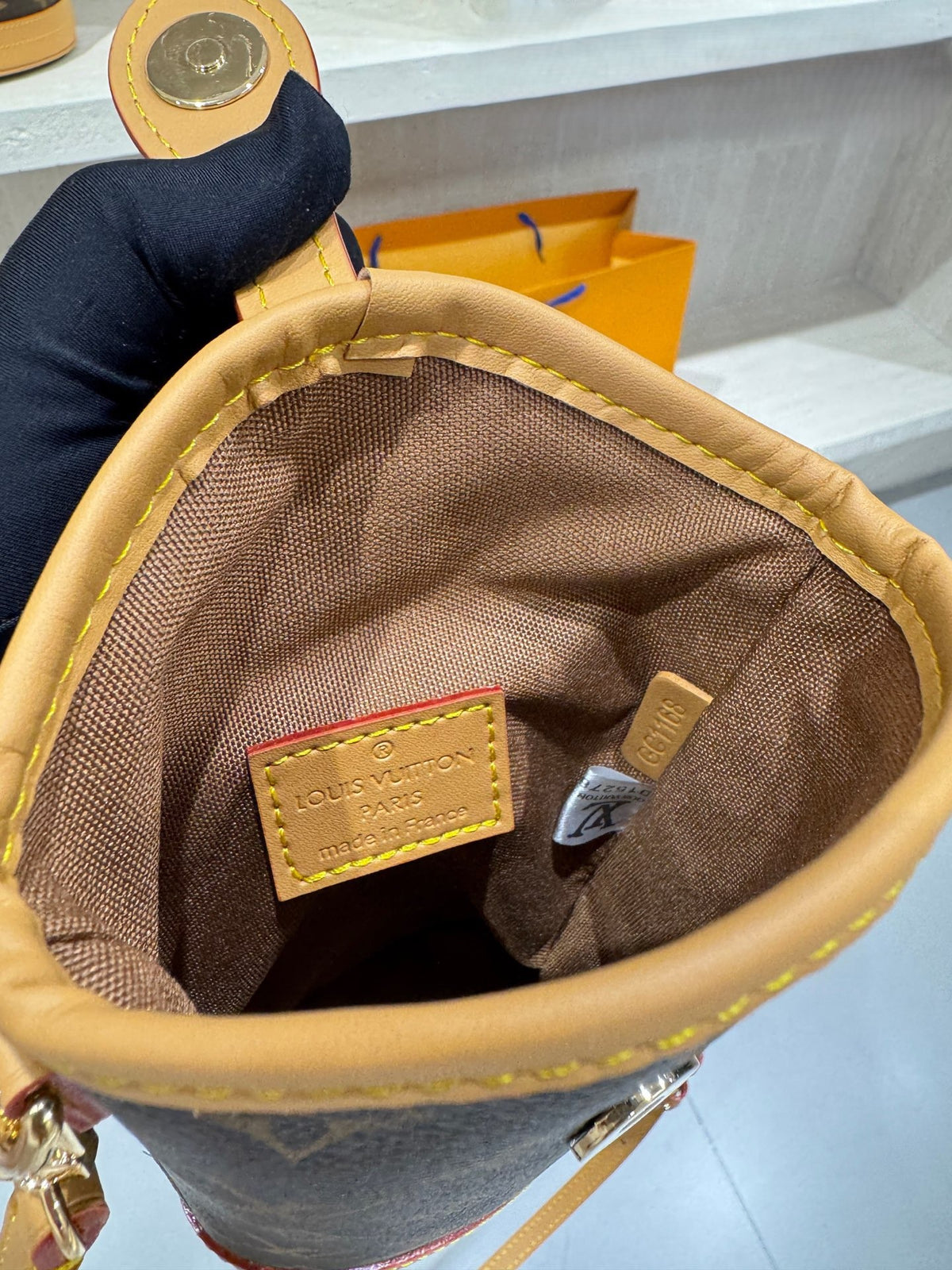 Minimalist Versatile Mini Cylinder Crossbody Bag