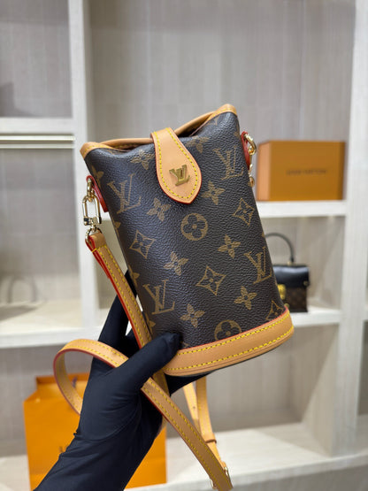 Minimalist Versatile Mini Cylinder Crossbody Bag