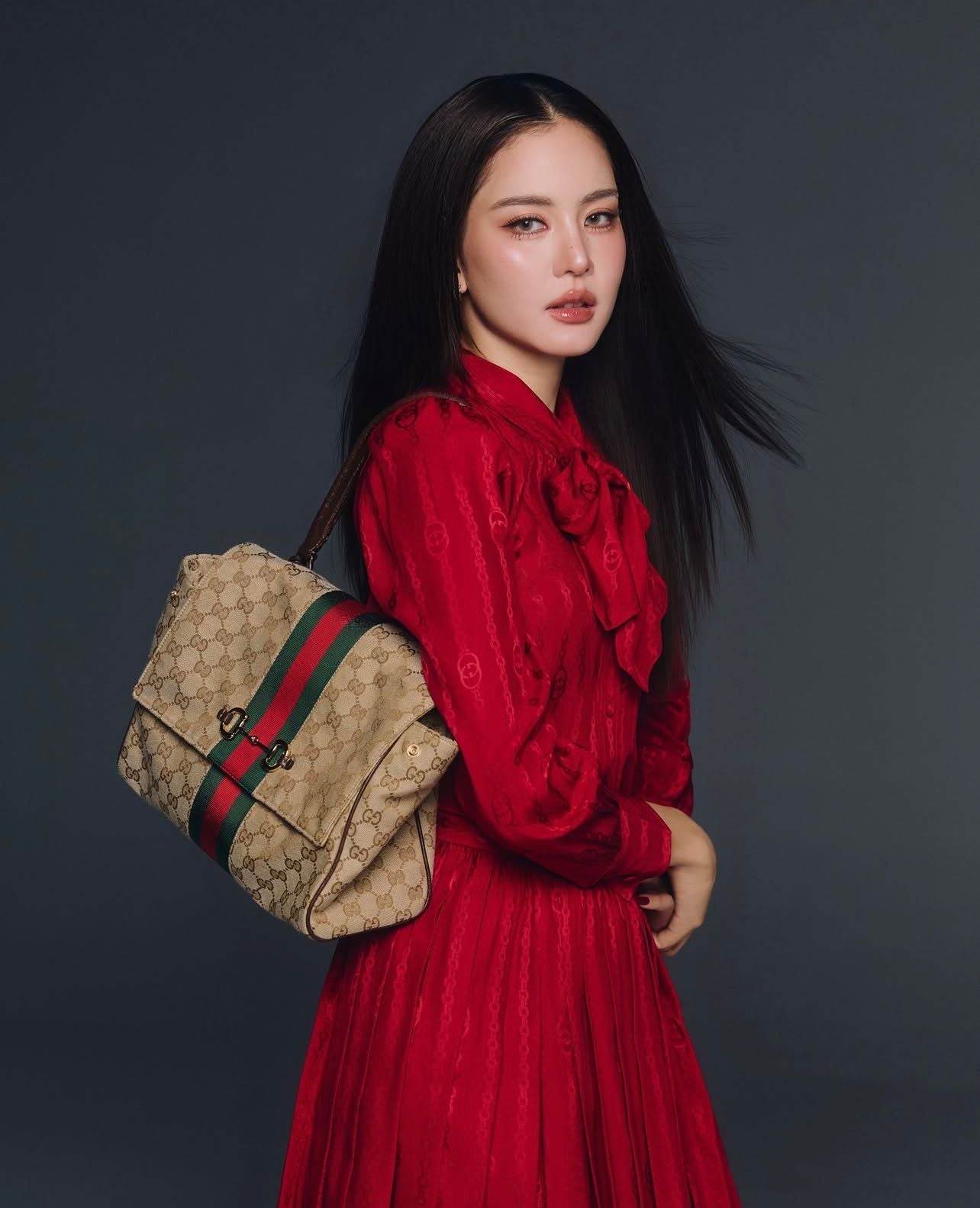 Modern Carryall Tote Bag | Style for Every Occasion