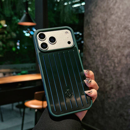 リブメタリックアーマー iPhone ケース – 旅行からインスピレーションを得たスタイリッシュな保護