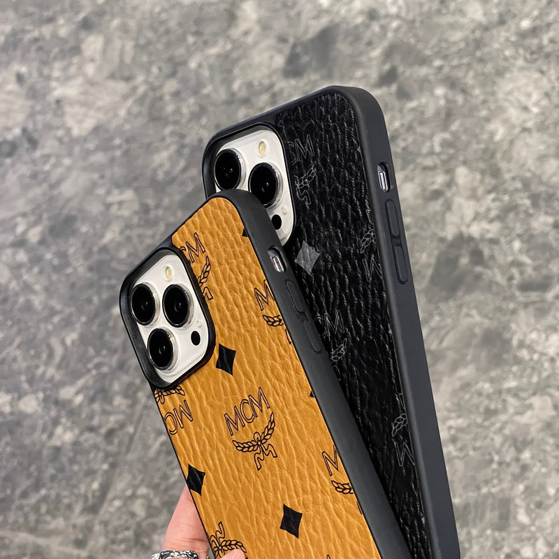 Pouzdro na iPhone MCM žluté-MCK240603