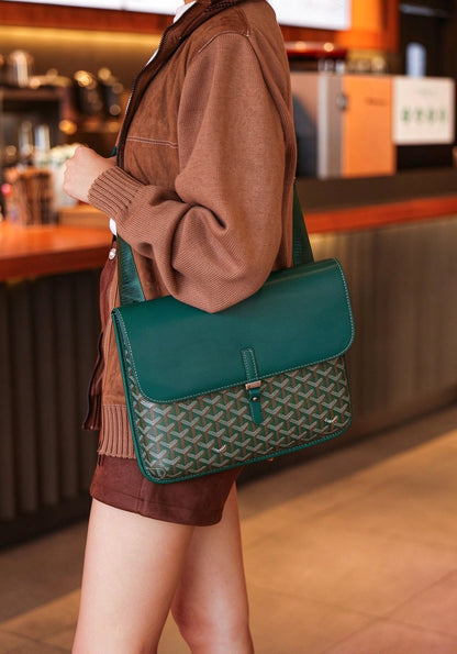 Vintage Flap Messenger Bag