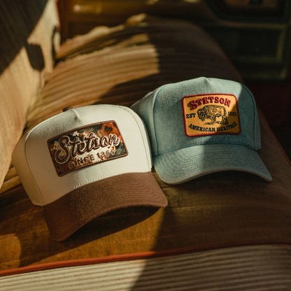 Chapeau de camionneur avec patch en peau de vache