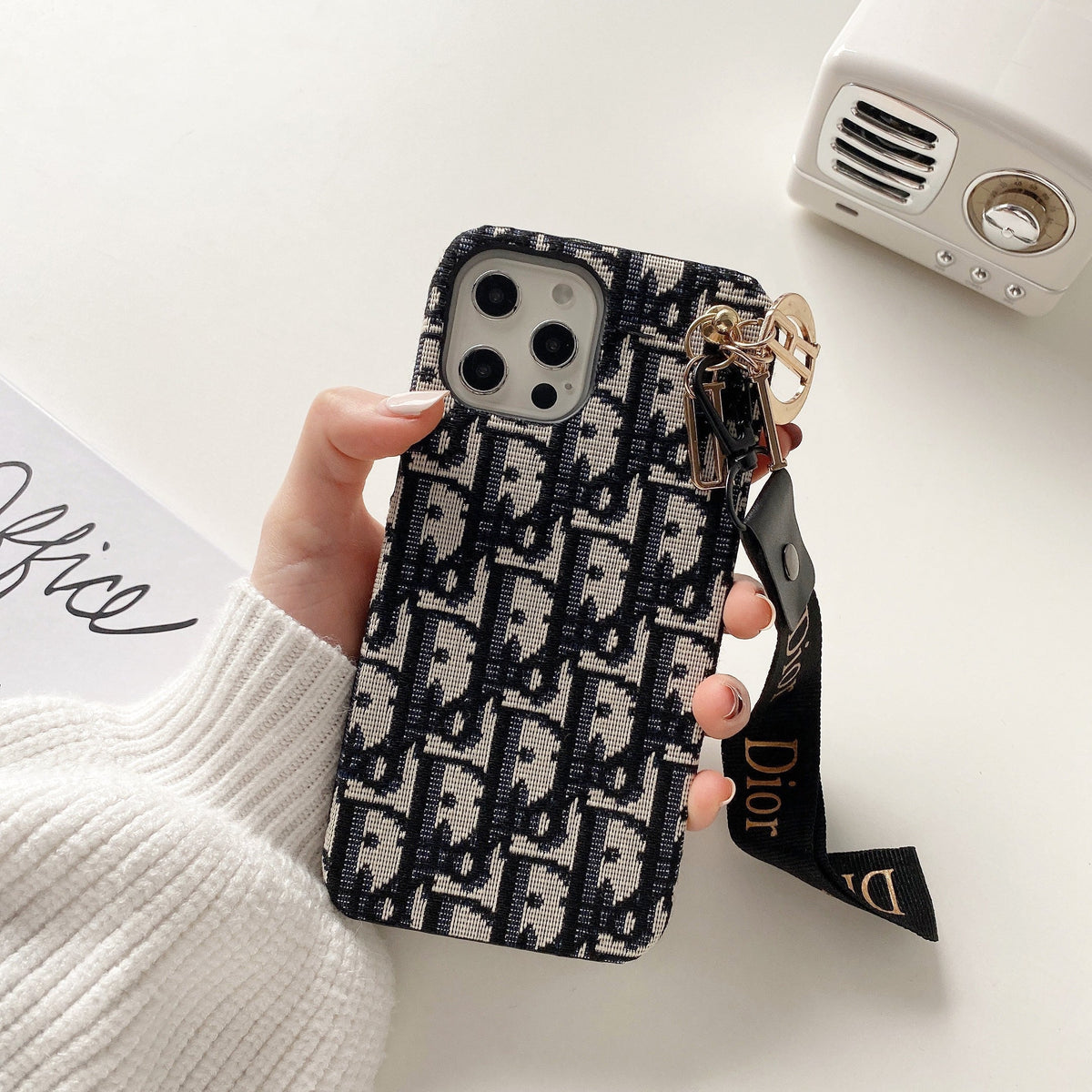 Mode-iPhone-etui med rem Sort-GS240315