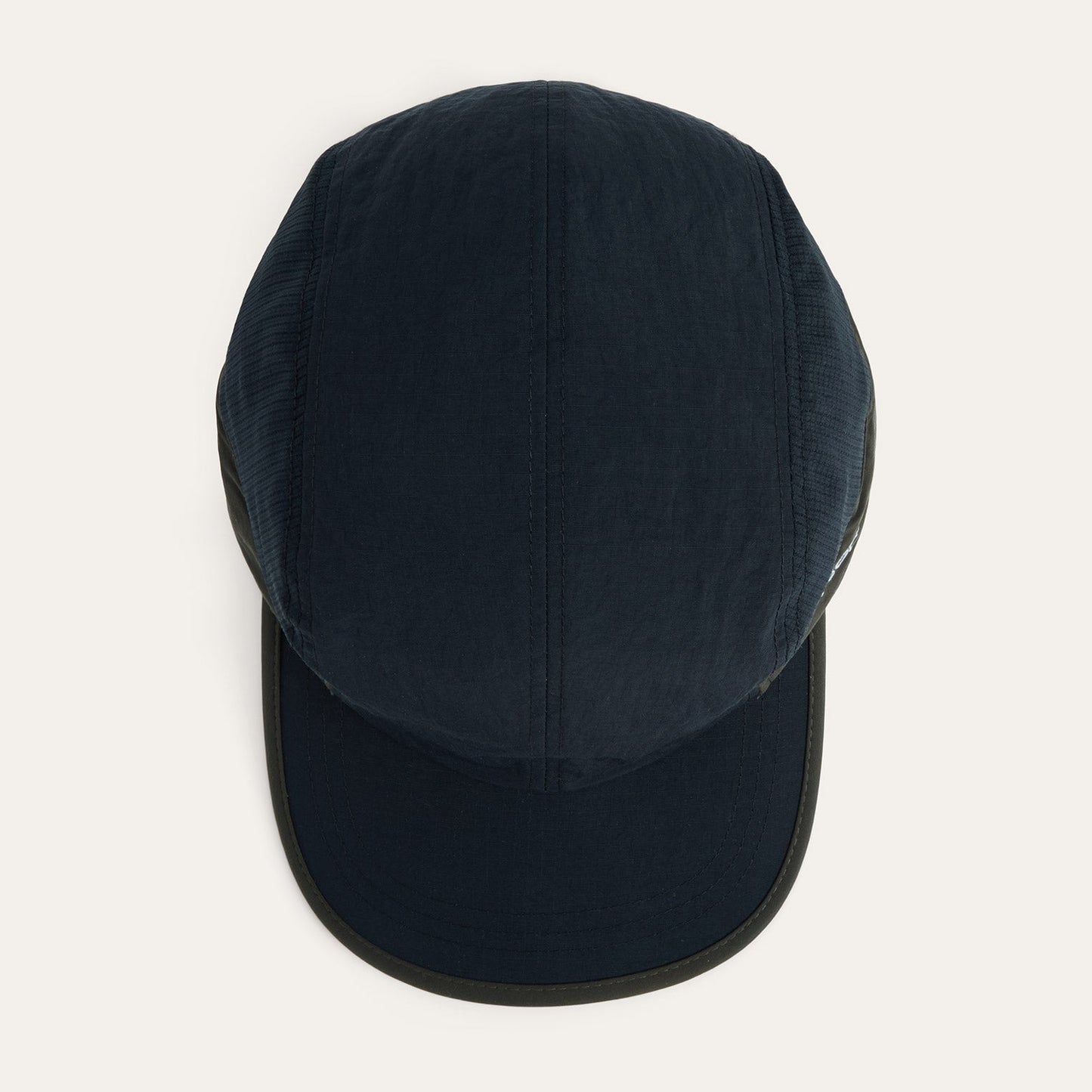 Casquette pare-soleil avec rabat pour le cou