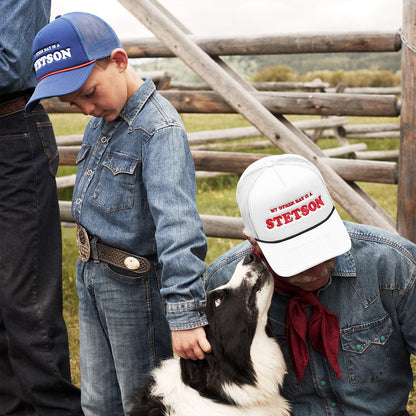 Min anden hat er en Stetson Trucker Cap