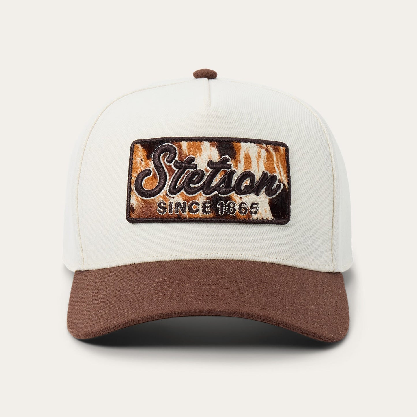 Chapeau de camionneur avec patch en peau de vache