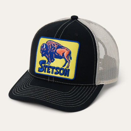 Cappello da camionista a corona alta con toppa Bison