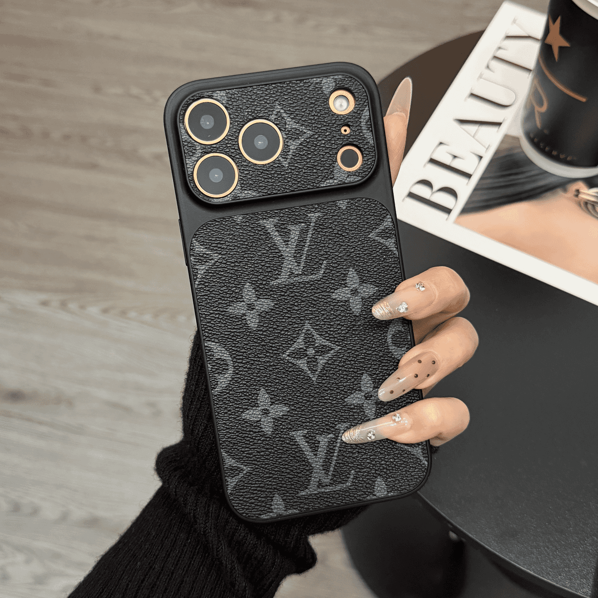 Custodia per iPhone MagSafe Classic in pelle monogramma