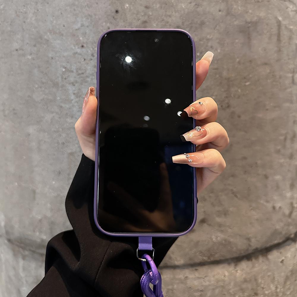 Coque iPhone à motif de relief de luxe avec dragonne détachable