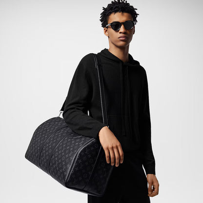 L-Luxury Monogram Travel Bag – Elegance On the Go 003