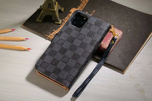 Πολυτελής θήκη πορτοφολιού Monogram για iPhone – Μαύρο σκακιέρα